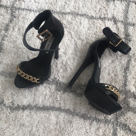 Heels - Picture 1 of 1